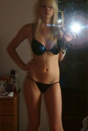 mirror self shot young teen tits pics